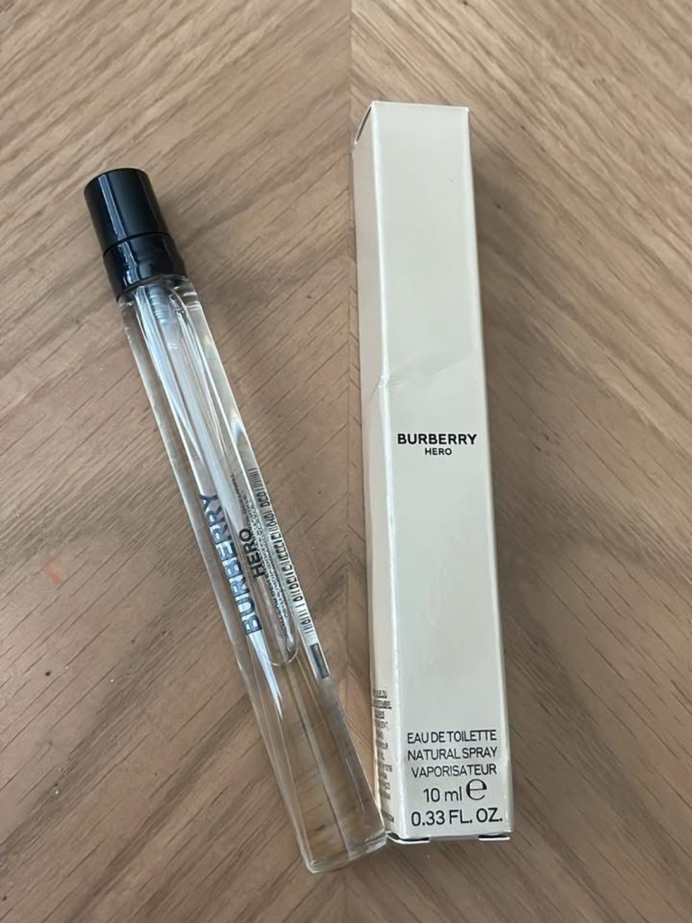 Burberry Hero men’s Eau de Toilette — Clear with Black Cap